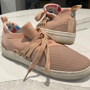 Steve Madden - Rose Pink Tennis Shoes - Youth 5